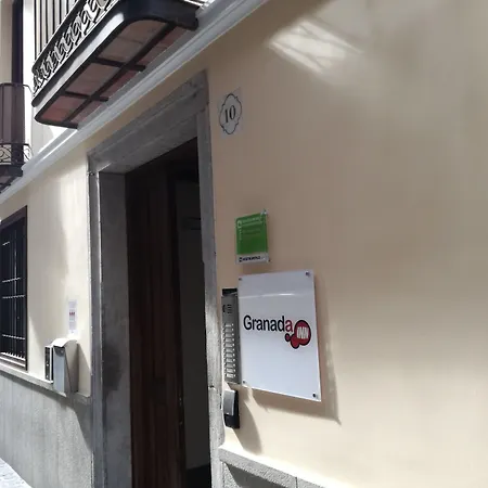 Isa Granada-3